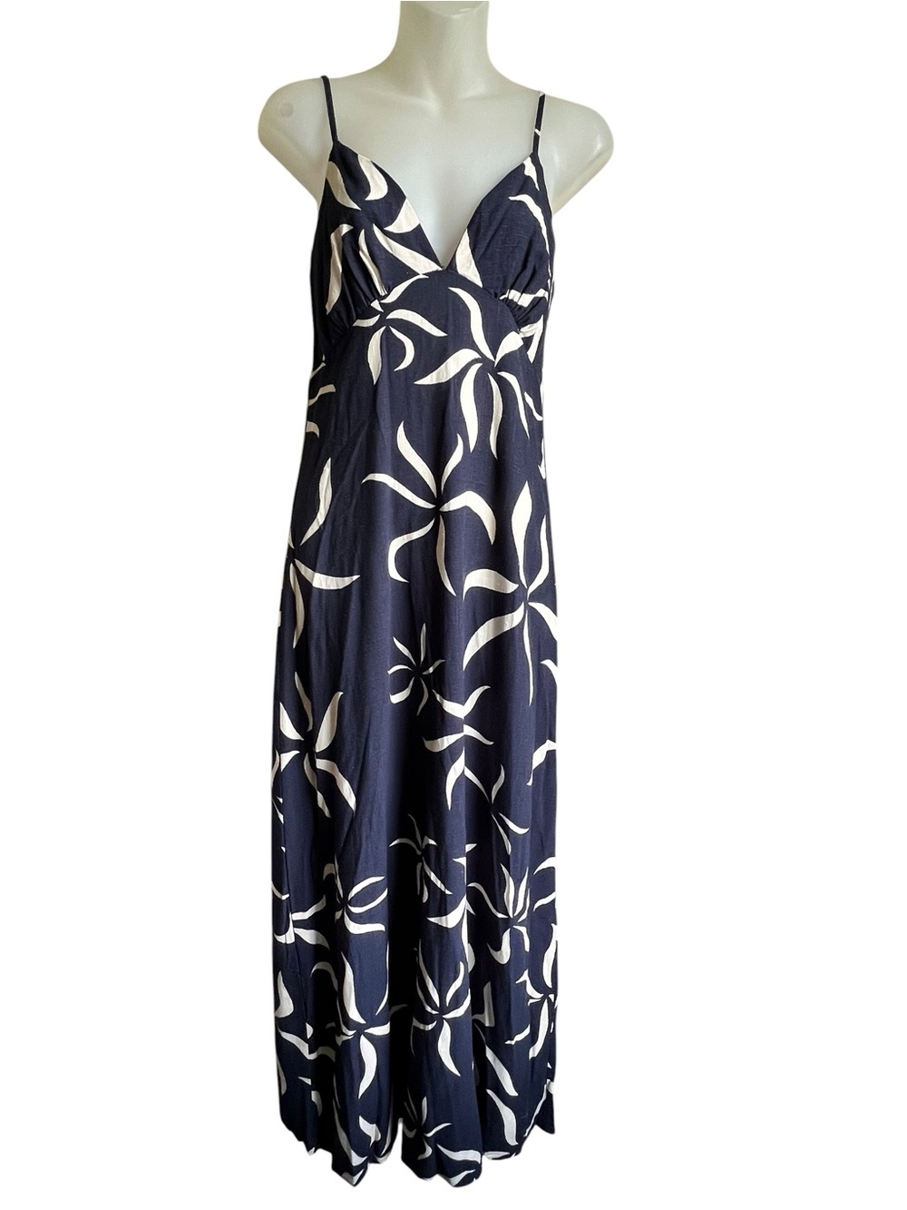 NWT Paper Heart Sz XS Linen Blend Maxi Dress Navy Ivory Market Garden Party